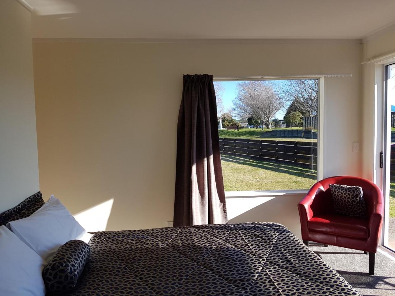 Annandale Accommodation Таупо Экстерьер фото
